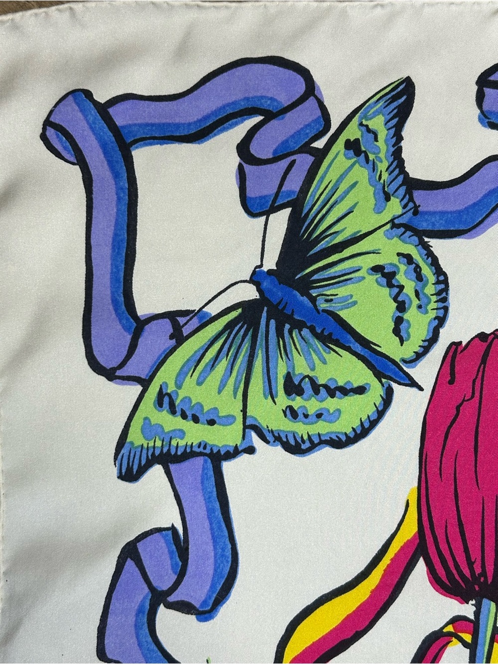 Vintage Silk Floral Scarf Butterflies Tulips
90's Garden Flowers Rare - Picture 6 of 10